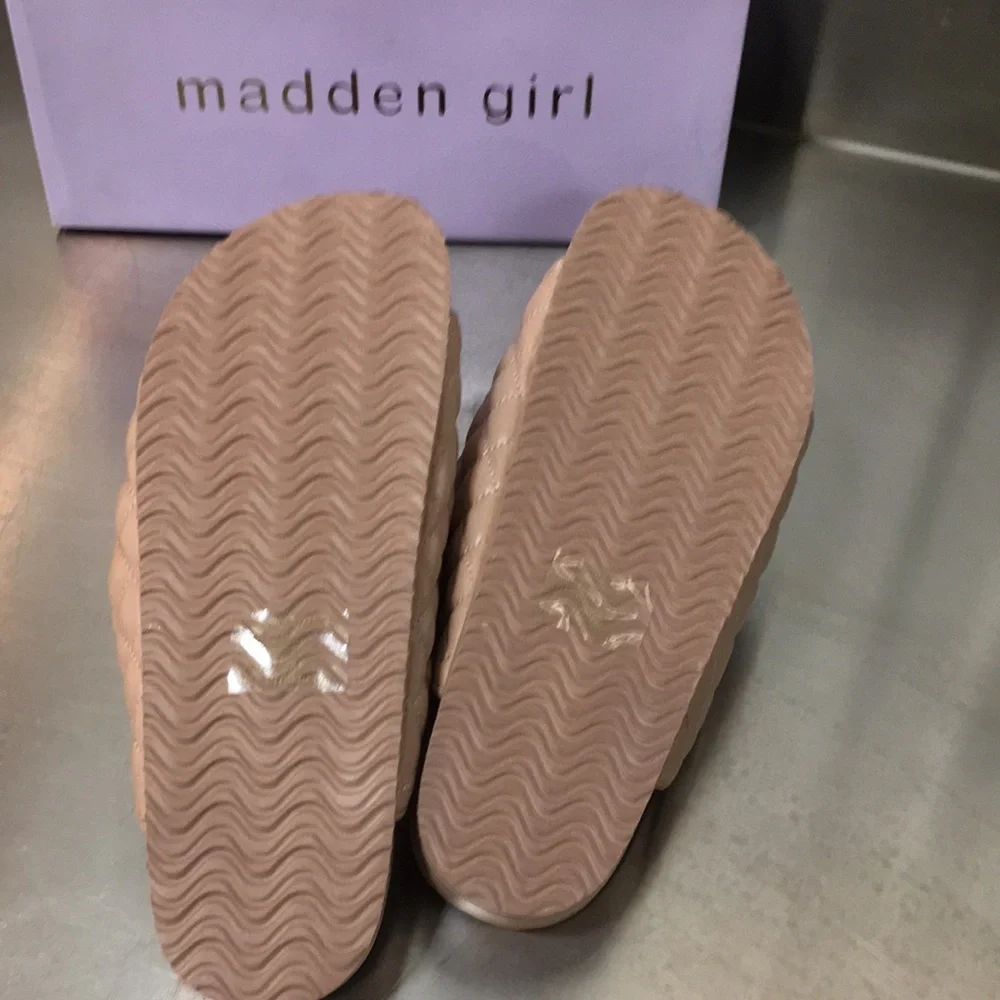 New WB Woman’s Madden Girl Quilted Nude Slide Sandals